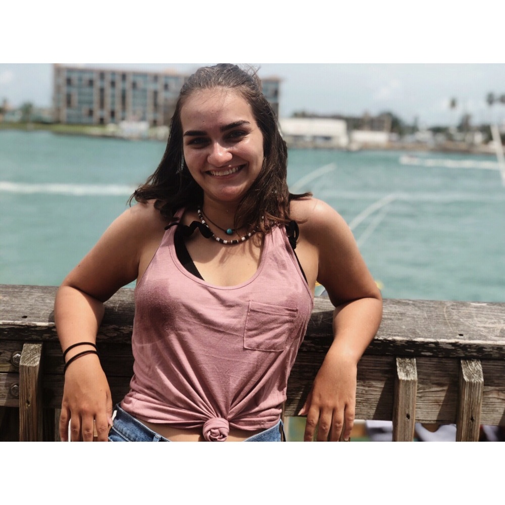 Meet your Posher, Melissa